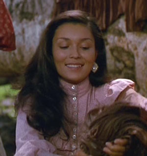 Three Amigos: Carmen (Patrice Martinez) doing her laundry.