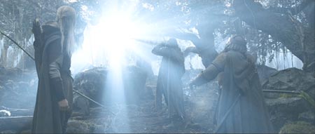 Lord of the Rings: The Two Towers: Legolas Greenleaf, Aragorn and Gimli are confronted by the White Wizard.