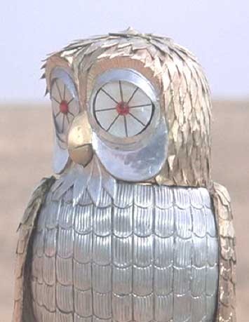 Clash of the Titans: Detractors criticize Bubo for being too comical and a blatant rip-off of R2D2, but I found the mechanical owl to be one of the most amusing and memorable features of my original theatrical experience of Clash of the Titans.