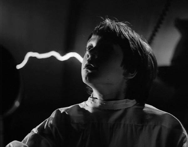 Frankenweenie: The money shot in any homage to, satire of or rip-off of the original Frankenstein movie.