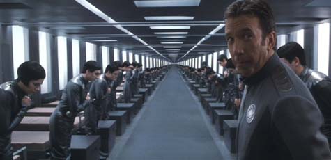 Galaxy Quest: Jason and the Thermian troops.