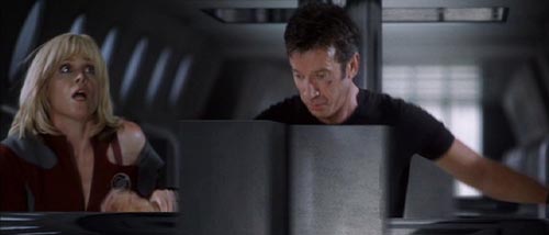 Galaxy Quest: Gwen and Jason working together to get past the Chompers