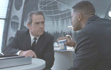 Men in Black: K impresses J with the pain of losing the woman he loved.