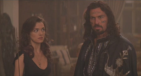 The Mummy Returns: Evie wonders why Ardeth Bey has turned up in London.