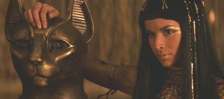 The Mummy (1999): Anck Su Namun pets the Kitty… and faces the Pharaoh.