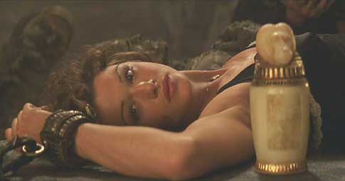 rachel weisz kiss. Rachel Weisz Screen Caps from