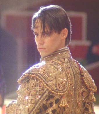 Strictly Ballroom: Another close-up of that beautiful jacket! (The guy isn't so bad either, mind you.)