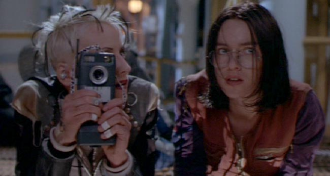 Tank Girl: Tank and Jet planning a hijack.