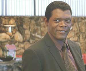 XXX: Playing Agent Gibbons doesn't seem to have taxed the great Samuel L. very much; he can just phone this one in.