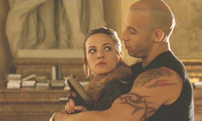 XXX: A little moment between X and Yelena.