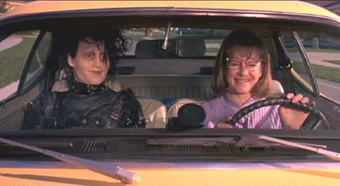 Edward Scissorhands: Peg takes Edward home.