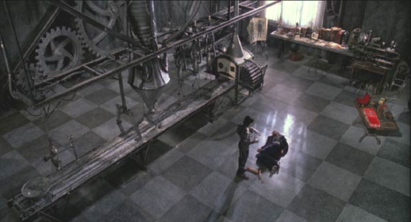 Edward Scissorhands: Edward looks at the fallen figure of the inventor, whose death leaves him alone and incomplete.