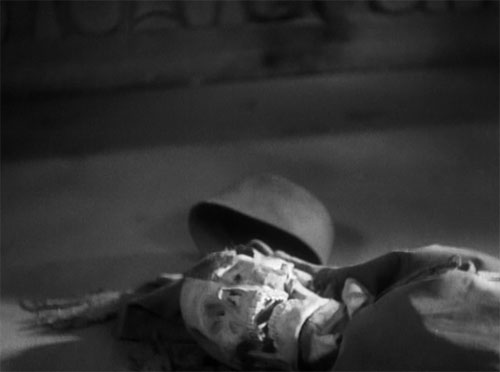 The Mummy (1932): Im-ho-tep's final fate.