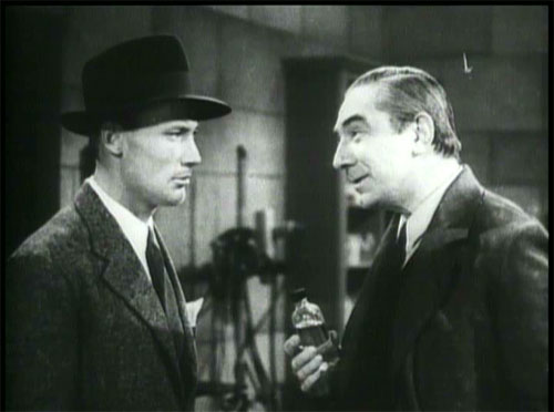 The Devil Bat: Layton'a getting a little suspicious of Carruthers.